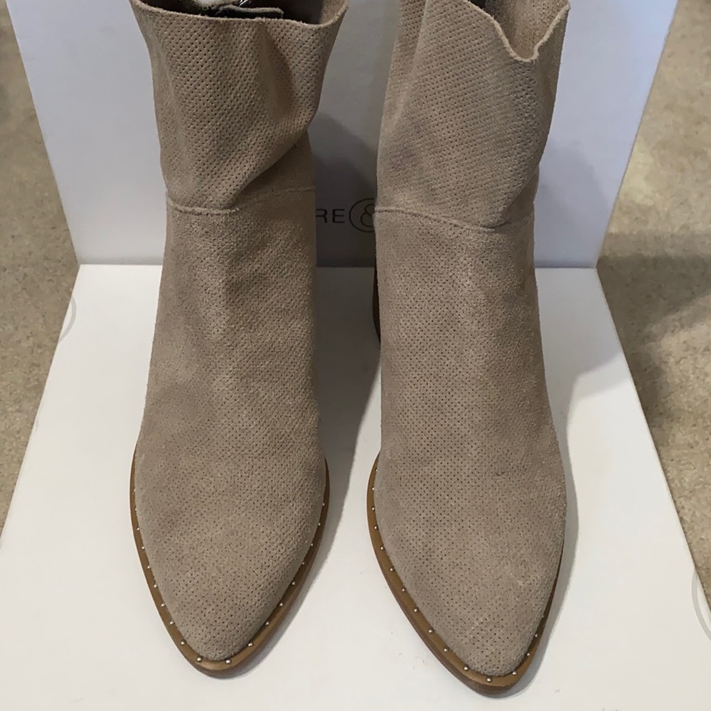 Treasure & Bond Taupe Suede booties